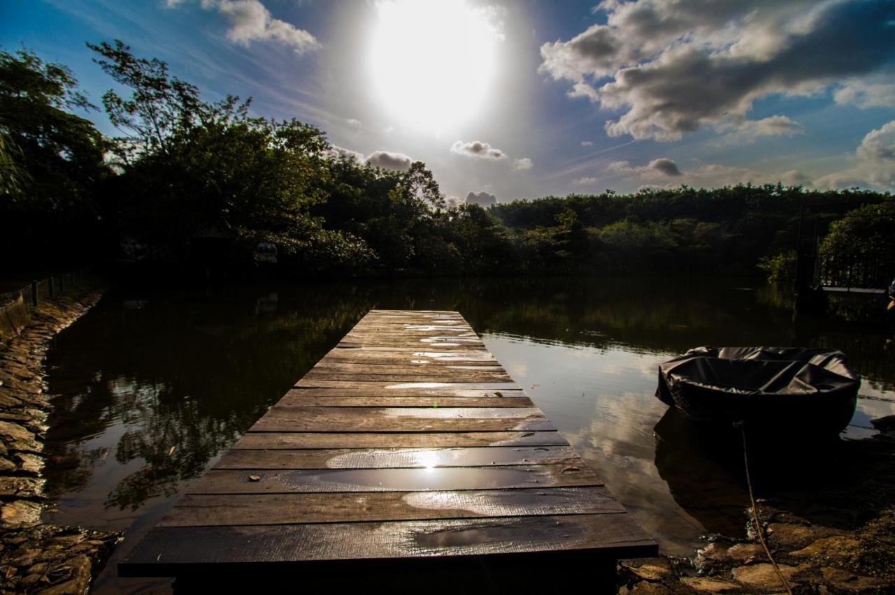 Lake Serenity Resort & Spa Kuruwita エクステリア 写真